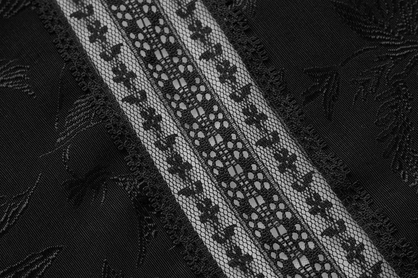 Schwarzes Jacquard-Neckholderkleid